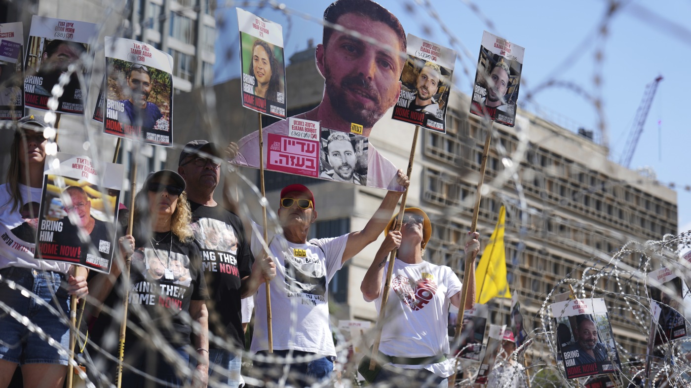Gaza Israeli hostage videos up pressure on Netanyahu for ceasefire : NPR