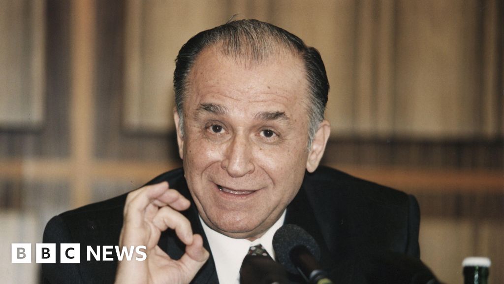 Former Romanian President dies aged 95