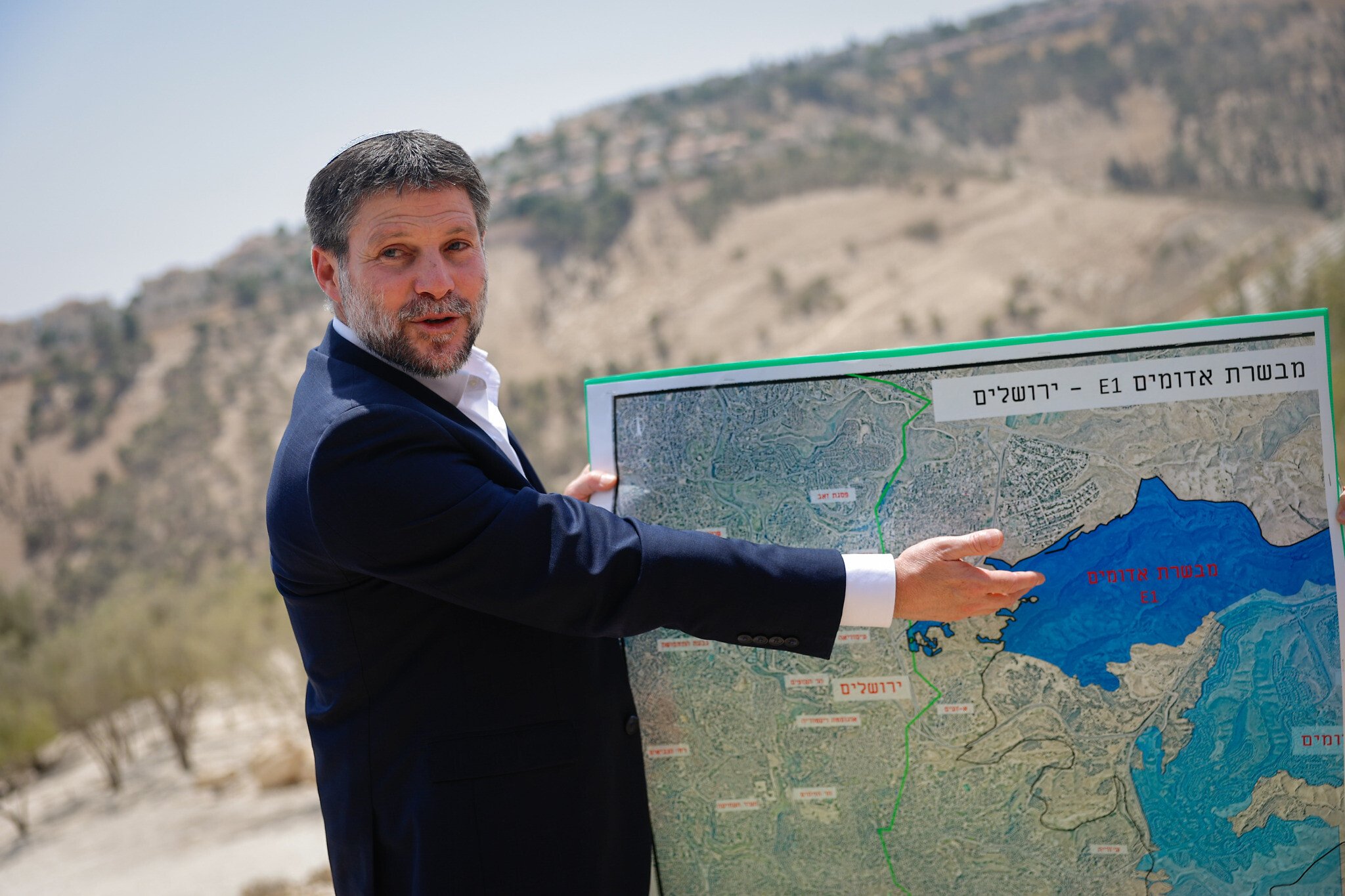 Smotrich says he’ll okay 3,000 homes east of Jerusalem, ‘burying idea of Palestinian state’