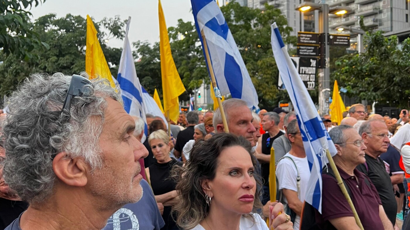Hundreds of retired air force officers protest Israel’s war in Gaza : NPR